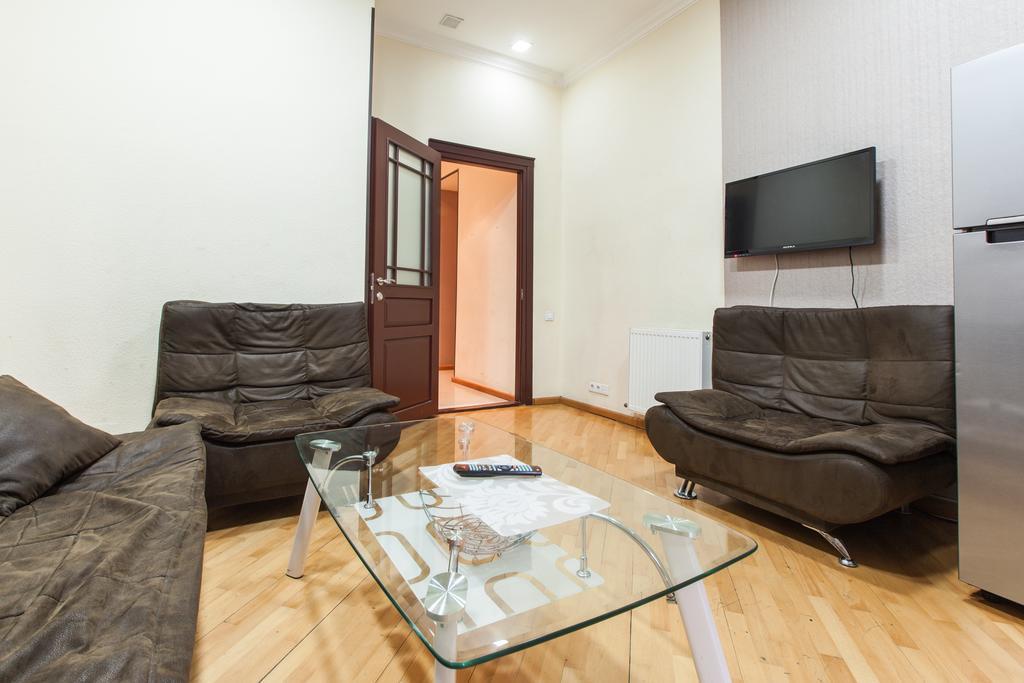 Sweet Home Apartment ティビリシ 部屋 写真